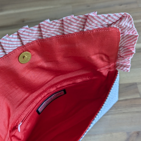 Vineyard Vines Seersucker‎ Clutch NWOT